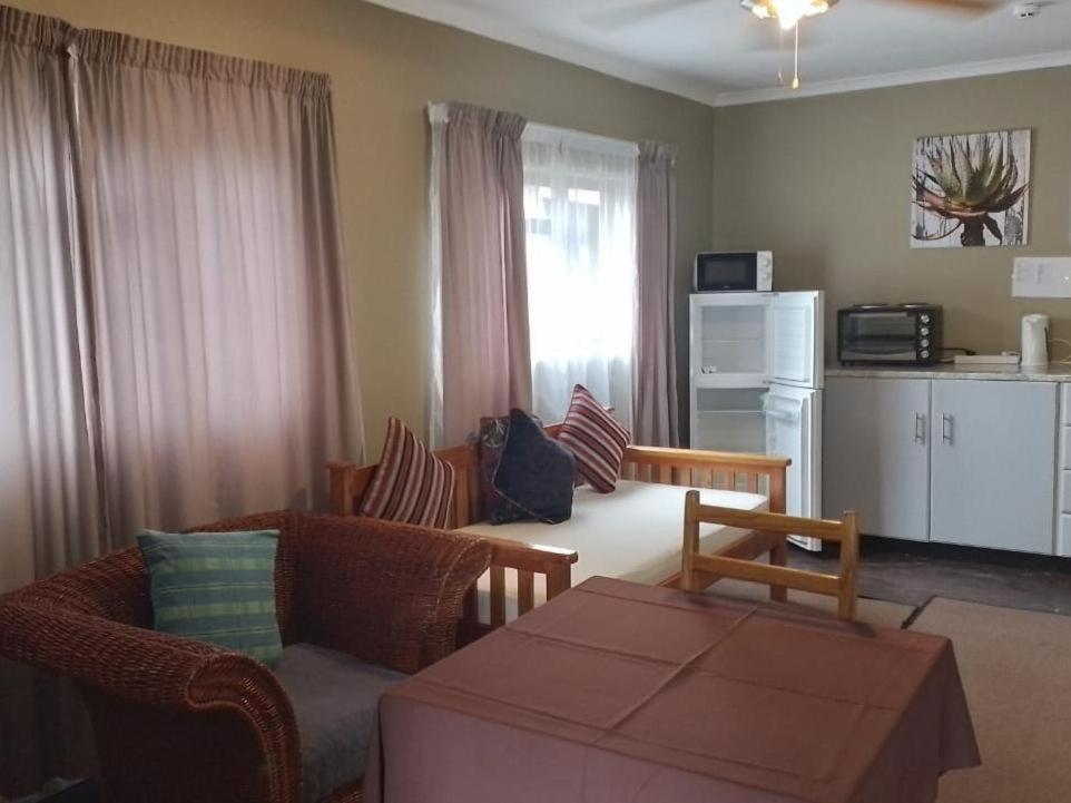 Port St Johns River Lodge Port Saint John's Bagian luar foto